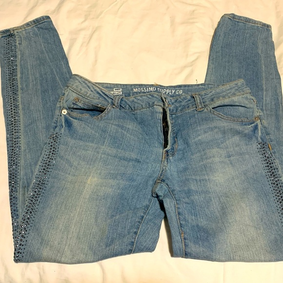 Mossimo Jeans with rhinestones on sides, size 11, coupe fit 6, Preloved. - Picture 1 of 3